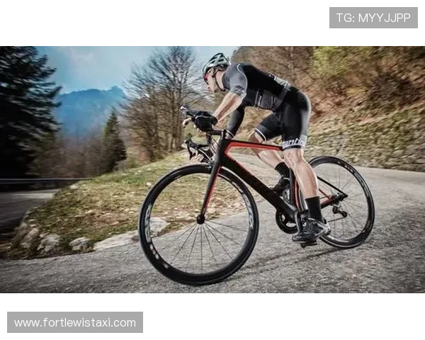 凤凰体育网提供专业的体育装备与运动用品推荐，满足运动爱好者的购物需求